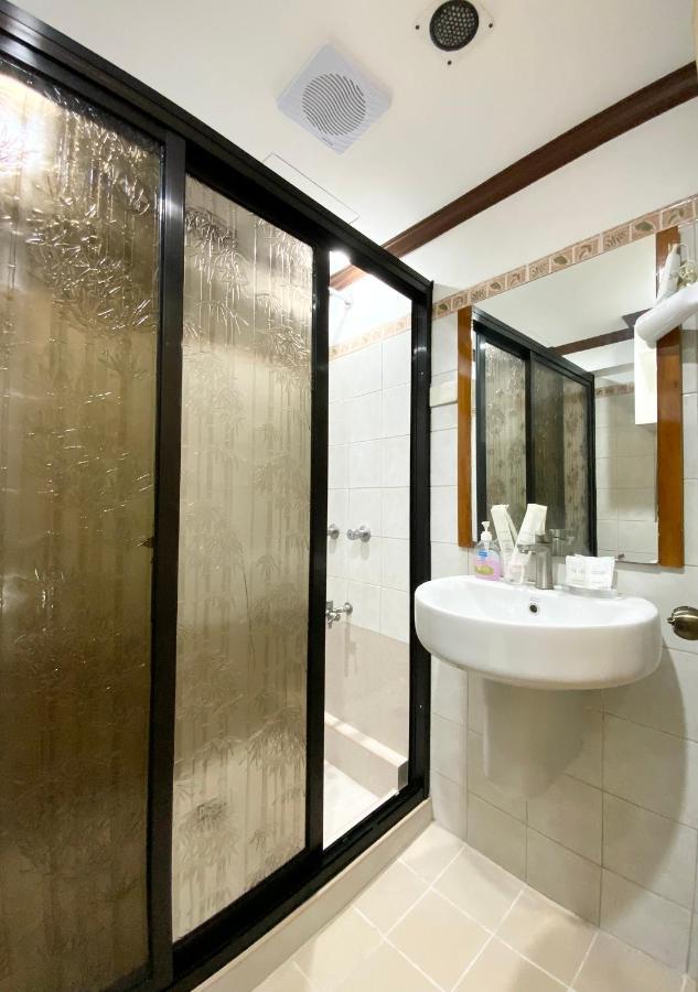 Tlt Condotl At Kiener Hills Condominium Lapu-Lapu City Bagian luar foto
